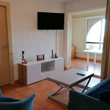 Les Pieds Dans L'eau 300 M - 2 Piscines Apartament *